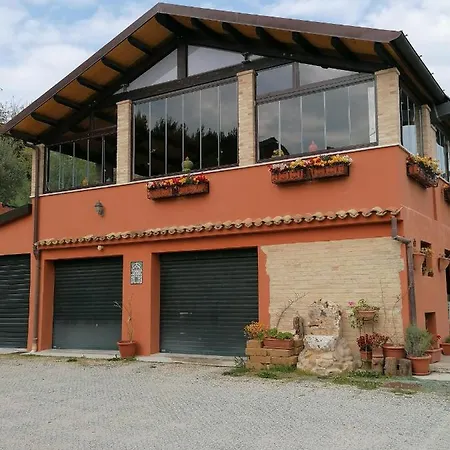 Petronilla Oda ve Kahvaltı Fermo