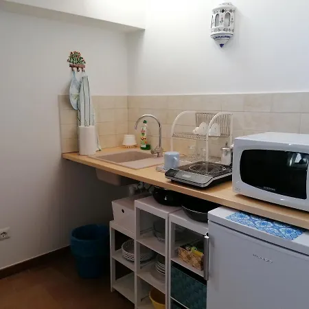 Petronilla Oda ve Kahvaltı Fermo