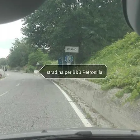 Petronilla 4* Fermo